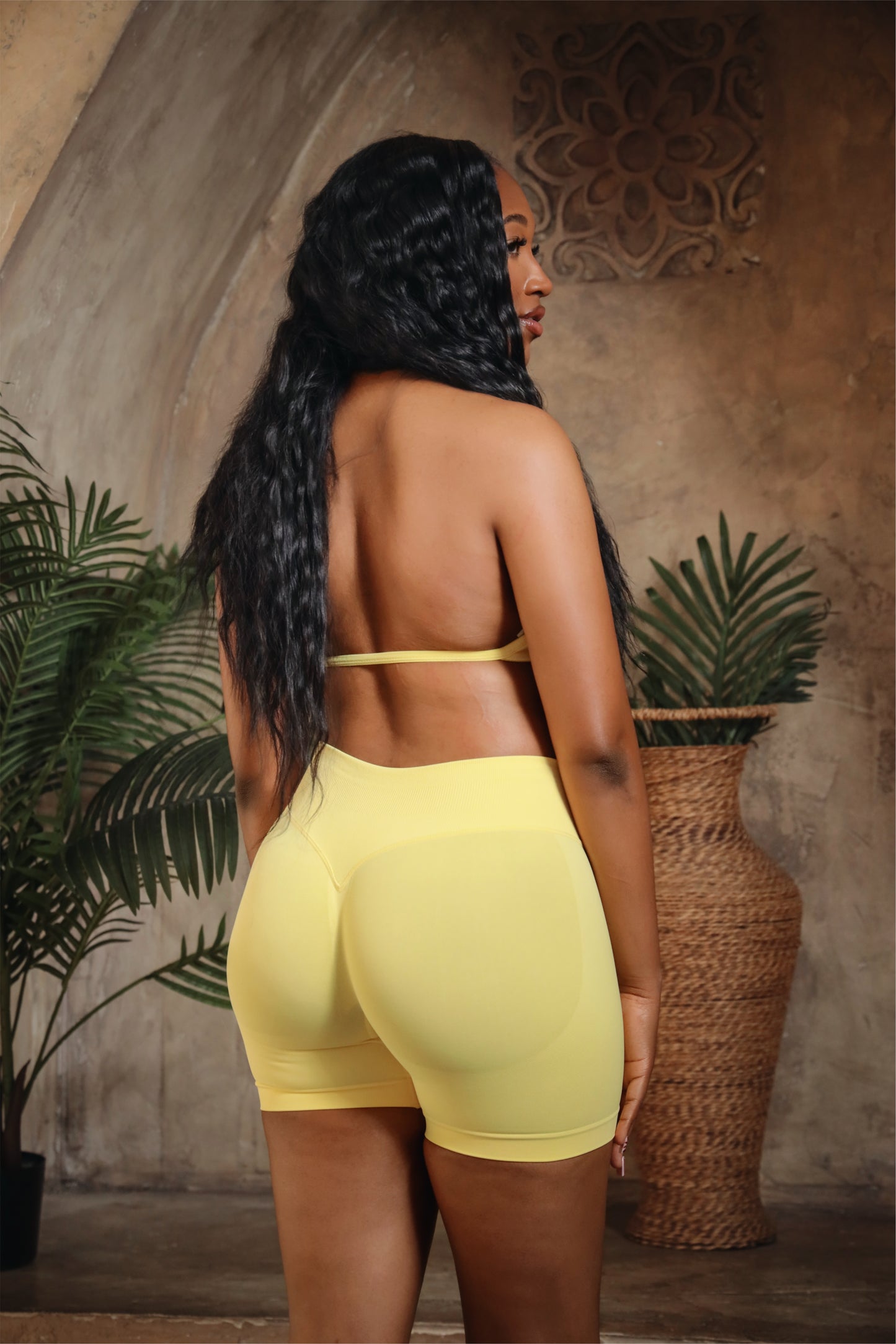 Turning Heads Yellow | Shorts